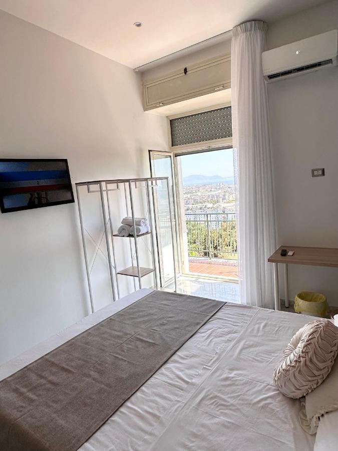 Airport Seaview Rooms Naples Exterior photo